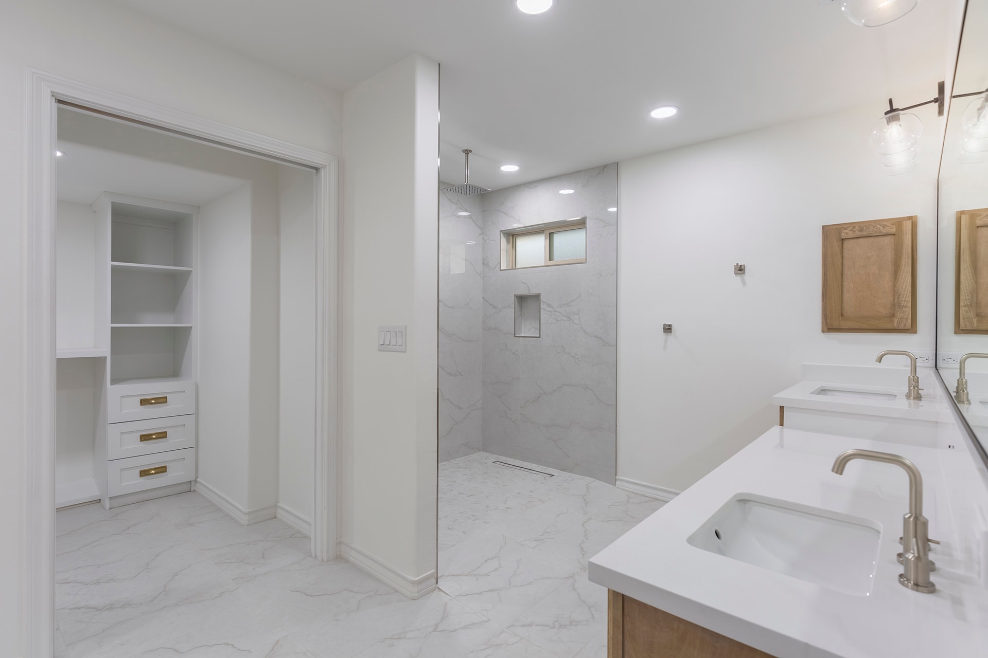 Modern luxury bathroom with marble finishes