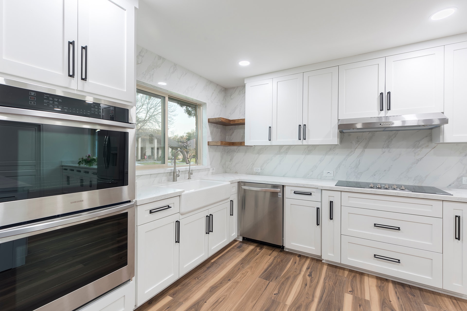 Modern white kitchen marble backsplash stainless
